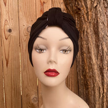 Load image into Gallery viewer, Pull On Neon Leopard & Black Reversible Turban