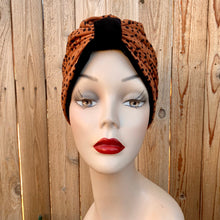 Load image into Gallery viewer, Pull On Black Velvet & Polka Dot Reversible Turban
