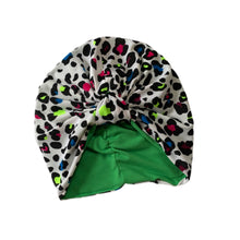 Load image into Gallery viewer, Pull On Neon Leopard & Green Turban