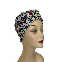 Load image into Gallery viewer, Pull On Neon Leopard & Green Turban