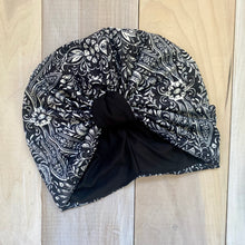 Load image into Gallery viewer, Pull On Paisley &amp; Black Reversible
