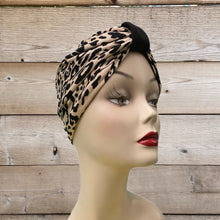 Load image into Gallery viewer, Pull On Black &amp; Leopard Print Turban
